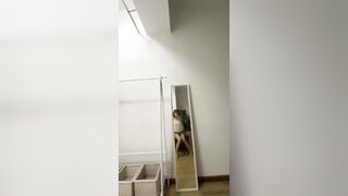 Sexy bathing selfie of Chinese giant breast beauty