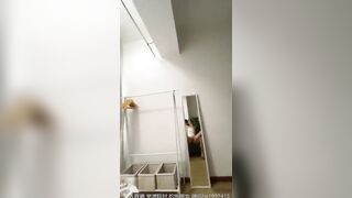 Sexy bathing selfie of Chinese giant breast beauty