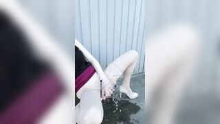 hentai Japanese 色白清楚お姉さん がに股ではしたなく異物挿入オナニー大量潮吹き 野外露出 アナル 無修正 フルバージョン、高画質、過激オナニー アナルオナニー使用済下着は プロフィール