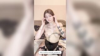 look at my natural breasts and cum on my big ass