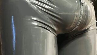 STRETCHED & RUBBERED