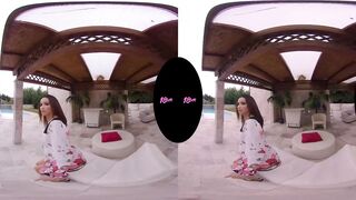 18VR Busty Teen Alyssia Kent Will Drain Your Balls For On Her