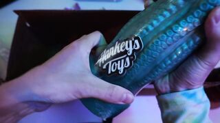 Unboxing Mr. Hankeys HungerFF, Hentai and Davy's Tendrils Dildos